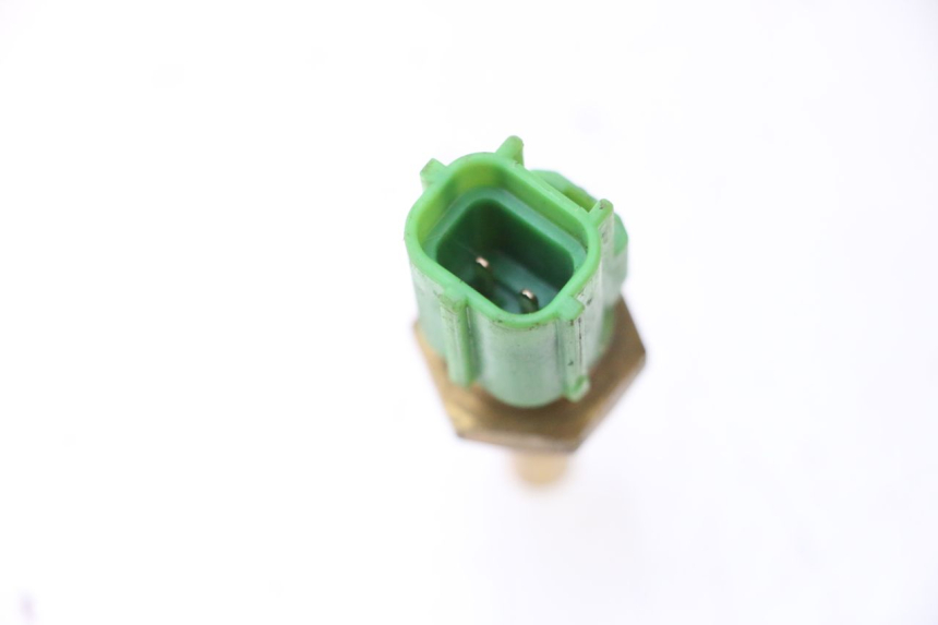 photo de SONDA DE PRESSÃO DE AR SUZUKI GSR 600 (2005 - 2012) - Zoom do estado de desgaste