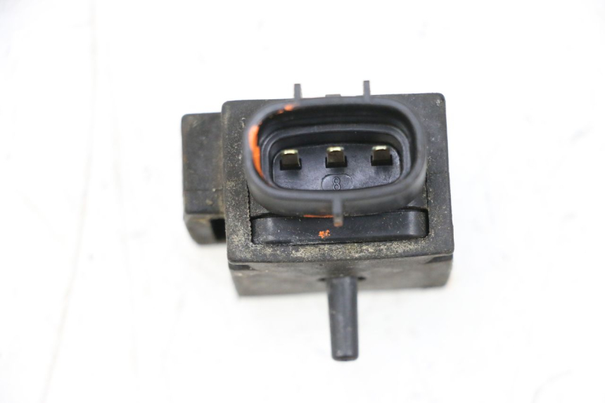 photo de SONDA DE PRESSÃO DE AR SUZUKI GSXR GSX-R 1000 (2003 - 2004) - Zoom do estado de desgaste