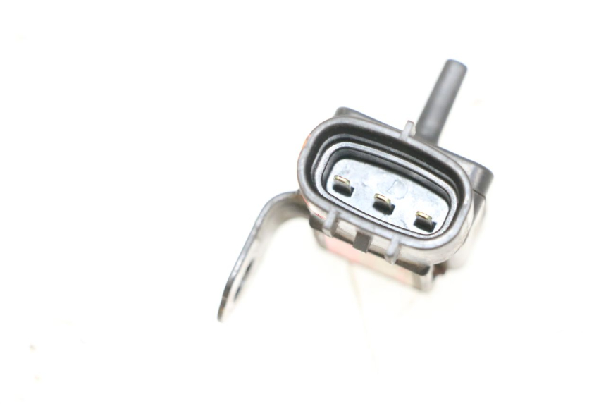 photo de SONDA DE PRESSÃO DE AR SUZUKI GSXR GSX-R 1000 (2003 - 2004) - Outro ângulo de visão