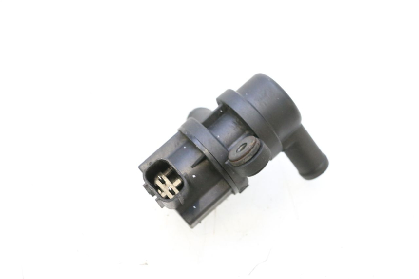 photo de SONDA DE PRESSÃO DE AR SYM GTS EVO 125 (2009 - 2013) - Outro ângulo de visão