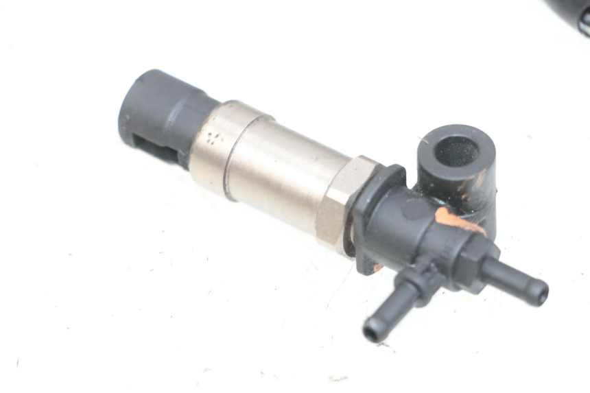 photo de SONDA DE PRESSÃO DE AR PIAGGIO NEW TYPHOON 50 (2018 - 2021) - Zoom do estado de desgaste