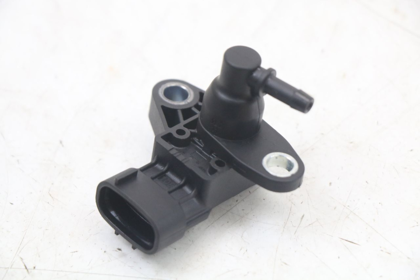 photo de SONDA DE PRESSÃO DE AR ROYAL ENFIELD CONTINENTAL GT 650 (2019 - 2024) - Detalhe da peça