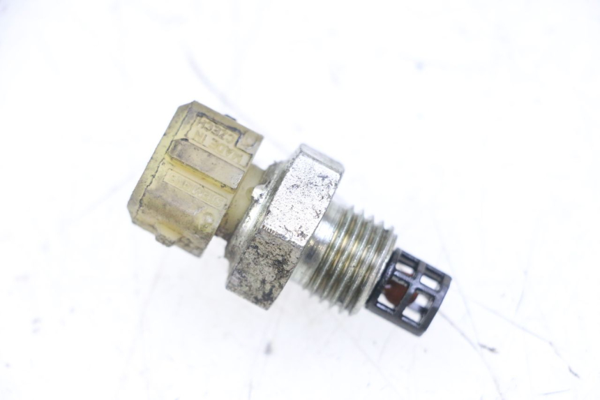 photo de SONDA DE PRESSÃO DE AR PEUGEOT SATELIS COMPRESSOR K15 125 (2006 - 2009) - Zoom do estado de desgaste