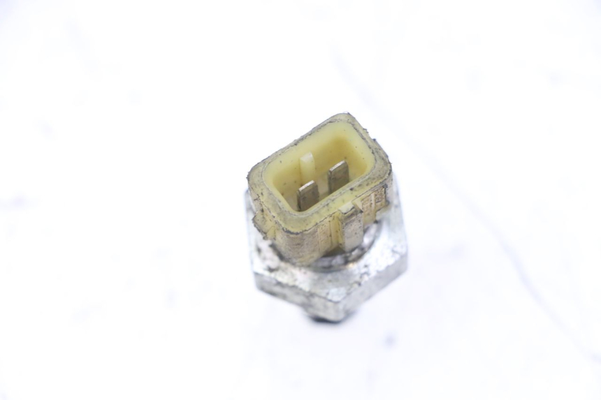 photo de SONDA DE PRESSÃO DE AR PEUGEOT SATELIS COMPRESSOR K15 125 (2006 - 2009) - Outro ângulo de visão