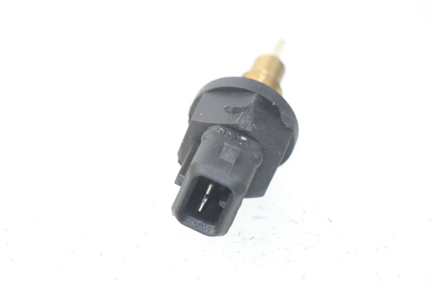photo de SONDA DE PRESSÃO DE AR TRIUMPH SPRINT ST ABS 1050 (2005 - 2007) - Zoom do estado de desgaste