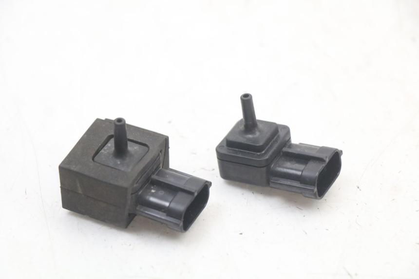 photo de SONDA DE PRESSÃO DE AR SUZUKI GSR 750 (2011 - 2017) - Zoom do estado de desgaste