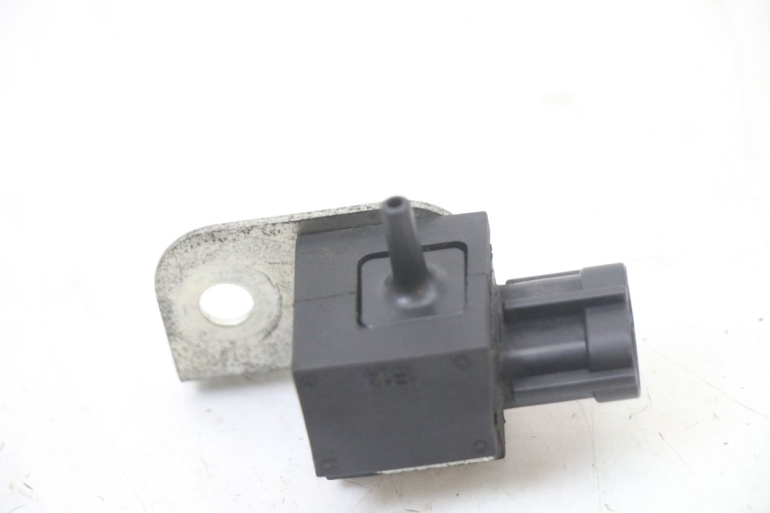 photo de SONDA DE PRESSÃO DE AR SUZUKI GSX F GSXF 650 (2007 - 2015) - Outro ângulo de visão