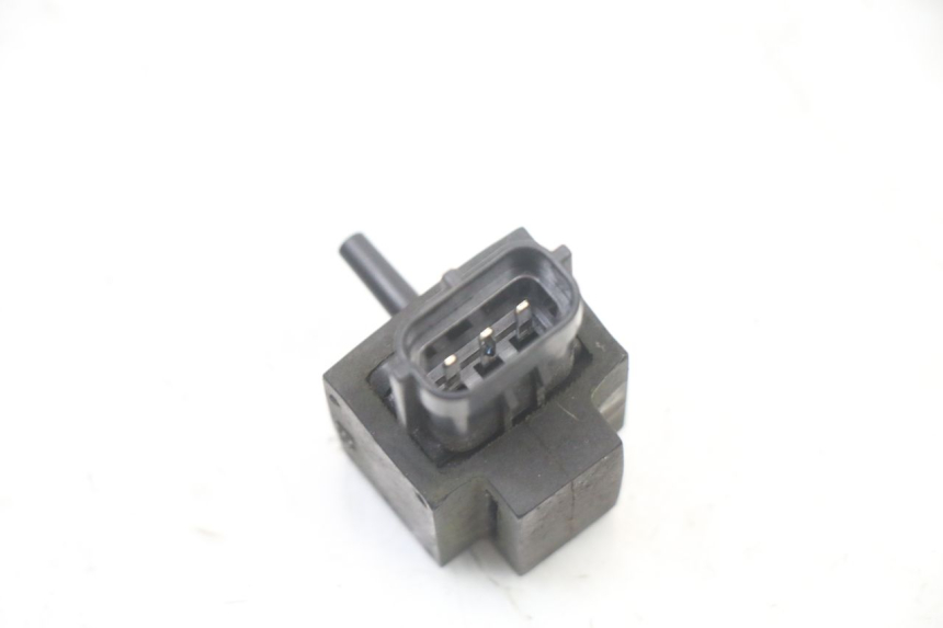 photo de SONDA DE PRESSÃO DE AR SUZUKI GSX F GSXF 650 (2007 - 2015) - Outro ângulo de visão