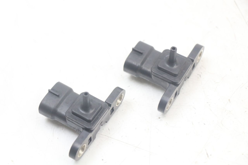 photo de SONDA DE PRESSÃO DE AR YAMAHA TDM ABS 900 (2002 - 2014) - Detalhe da peça