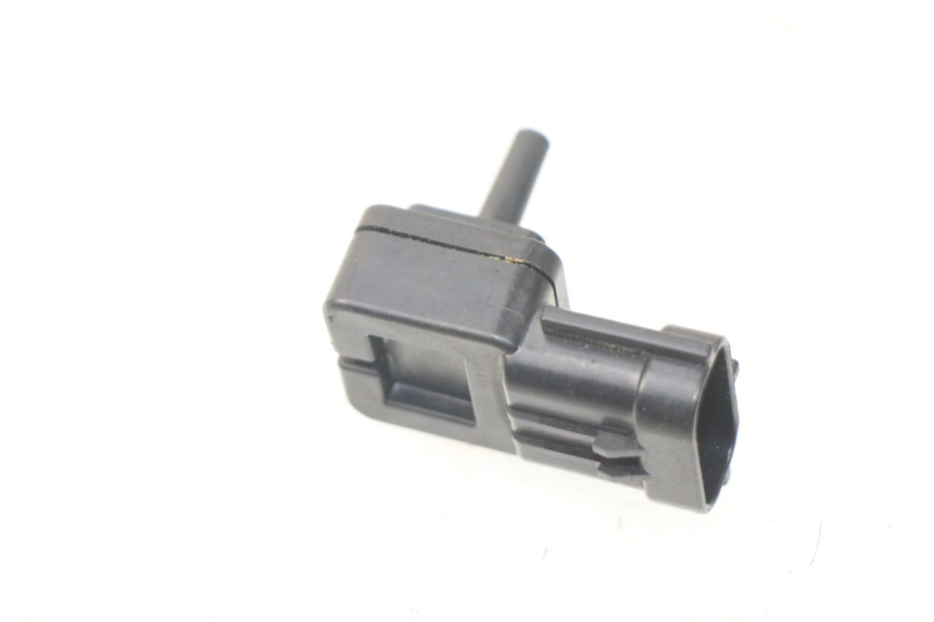 photo de SONDA DE PRESSÃO DE AR SUZUKI UC EPICURO 125 (1999 - 2003) - Zoom do estado de desgaste