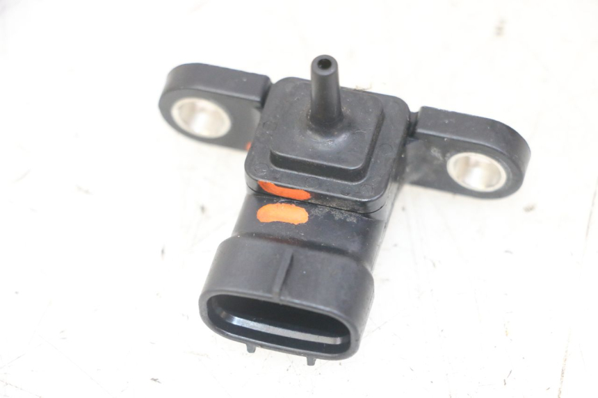 photo de SONDA DE PRESSÃO DE AR YAMAHA X-MAX XMAX 125 (2010 - 2013) - Vista principal