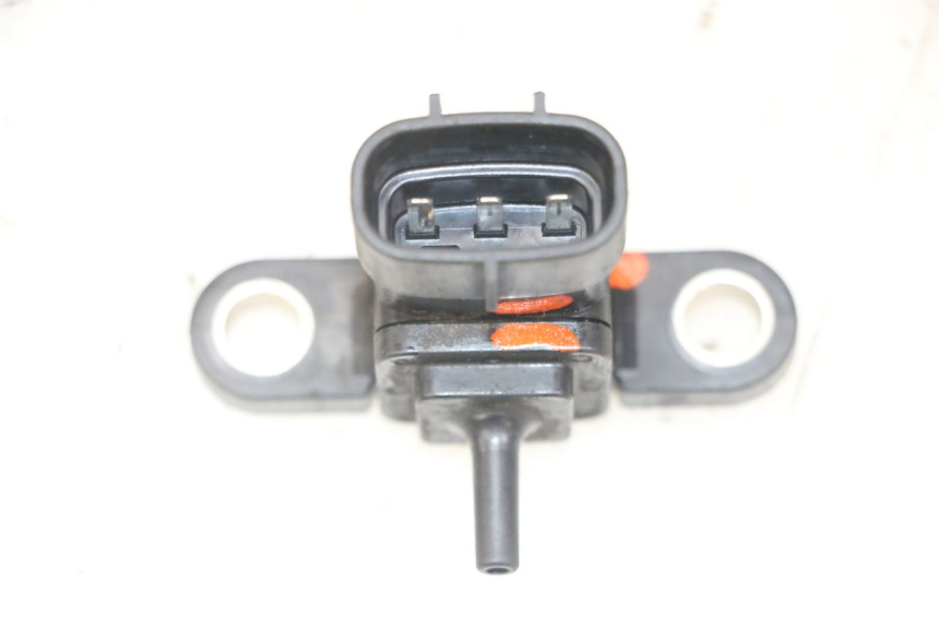 photo de SONDA DE PRESSÃO DE AR YAMAHA X-MAX XMAX 125 (2010 - 2013) - Outro ângulo de visão