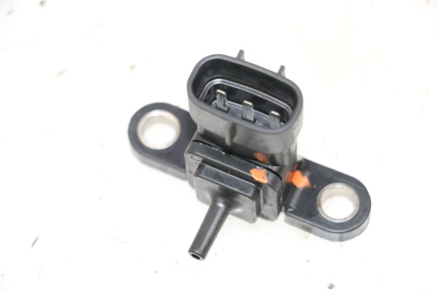 photo de SONDA DE PRESSÃO DE AR YAMAHA XMAX X-MAX 125 (2006 - 2009) - Zoom do estado de desgaste