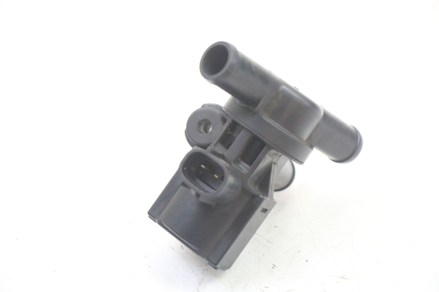photo de SONDA DE PRESSÃO DE AR YAMAHA XJ6 600 (2008 - 2016) - Detalhe da peça
