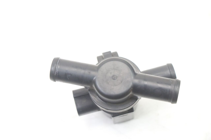 photo de SONDA DE PRESSÃO DE AR YAMAHA XJ6 600 (2008 - 2016) - Outro ângulo de visão