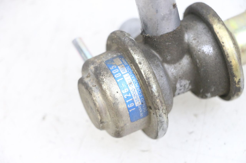 photo de SONDA DE PRESSÃO DE AR KAWASAKI ZR 7 750 (1999 - 2004) - Ampliação técnica