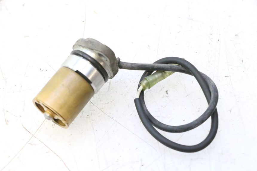 photo de SONDA DE PRESSÃO DE ÓLEO SUZUKI BURGMAN EXECUTIVE ABS 650 (2006 - 2012) - Detalhe da peça
