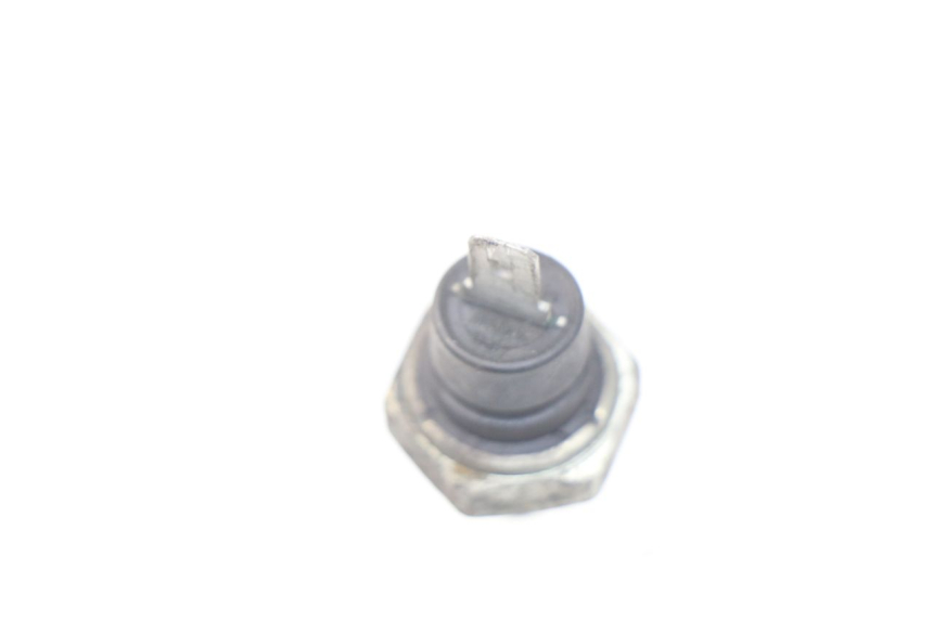 photo de SONDA DE PRESSÃO DE ÓLEO PIAGGIO CARNABY 125 (2007 - 2011) - Detalhe da peça