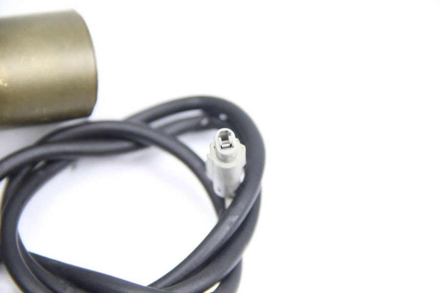 photo de SONDA DE PRESSÃO DE ÓLEO YAMAHA FJR ABS 1300 (2006 - 2012) - Outro ângulo de visão