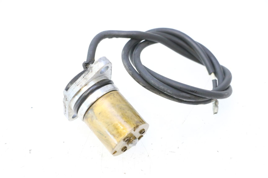 photo de SENSOR DE PRESSÃO DE ÓLEO YAMAHA FJR 1300 (2001 - 2005) - Zoom do estado de desgaste