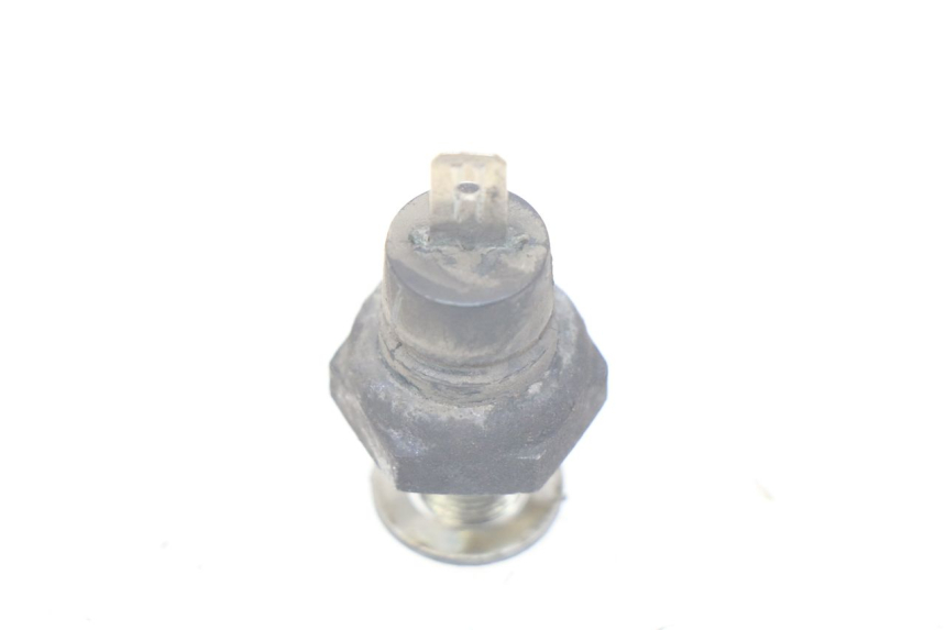 photo de SONDA DE PRESSÃO DE ÓLEO PIAGGIO FLY 125 (2005 - 2012) - Zoom do estado de desgaste