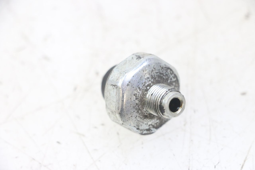 photo de SONDA DE PRESSÃO DE ÓLEO HONDA FORZA ABS 300 (2013 - 2017) - Zoom do estado de desgaste