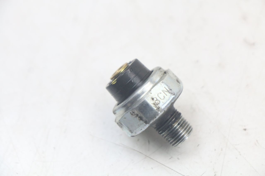 photo de SONDA DE PRESSÃO DE ÓLEO DO FREIO HONDA FJS SILVERWING SILVER WING 600 (2001 - 2010) - Vista principal