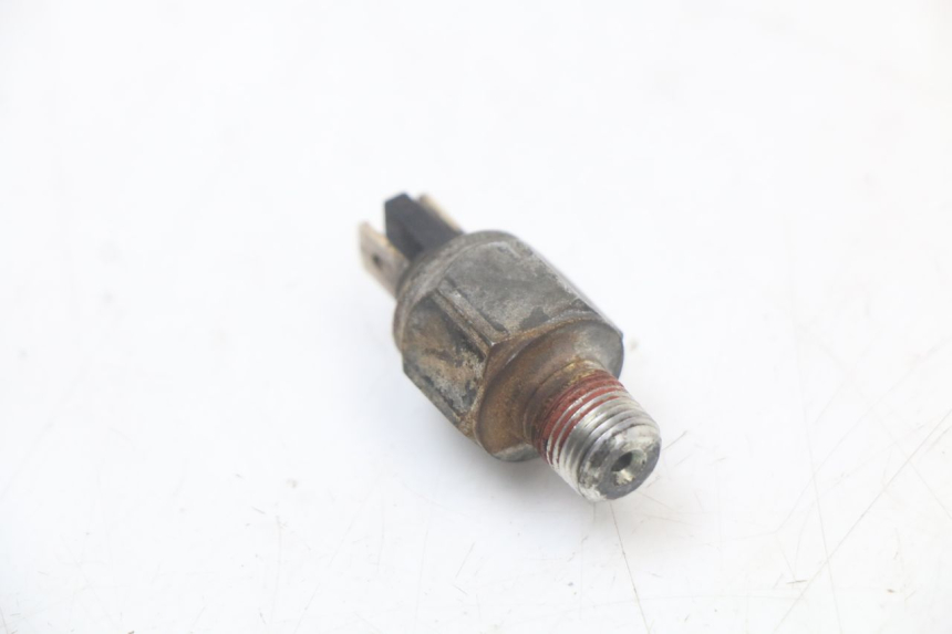 photo de SONDA DE PRESSÃO DE ÓLEO DO FREIO HARLEY DAVIDSON SPORTSTER XL CUSTOM 883 (1999 - 2006) - Zoom do estado de desgaste