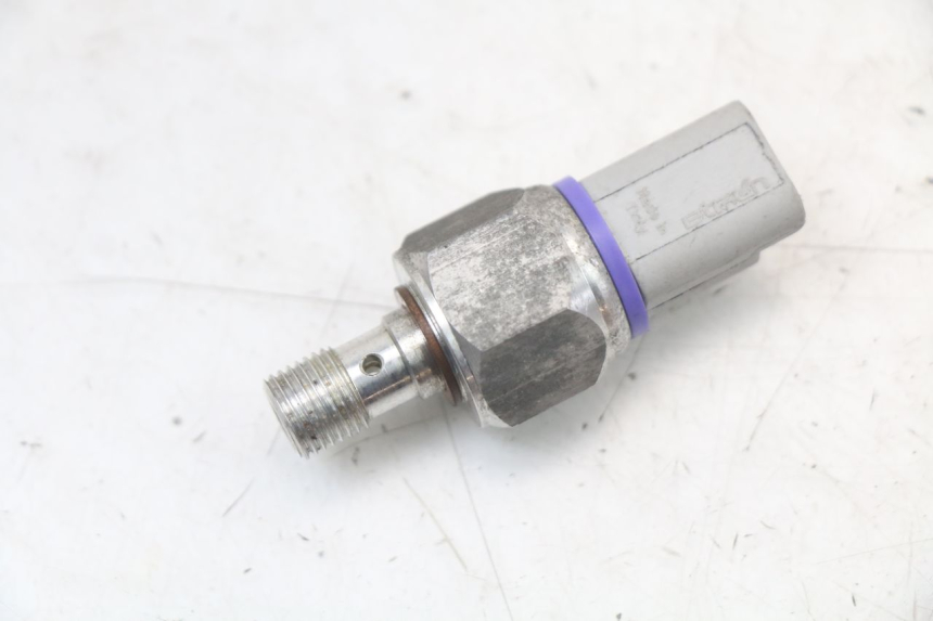 photo de SONDA DE PRESSÃO DE ÓLEO DO FREIO PIAGGIO MP3 HPE 350 (2018 - 2020) - Vista principal