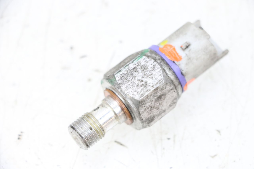 photo de SONDA DE PRESSÃO DE ÓLEO DO FREIO PIAGGIO MP3 HPE 300 (2019 - 2026) - Vista principal