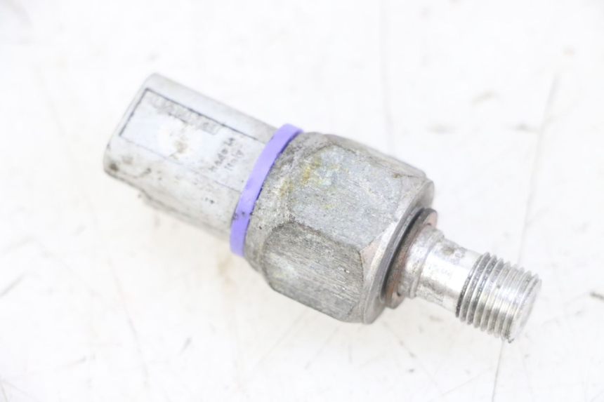 photo de SONDA DE PRESSÃO DE ÓLEO DO FREIO PIAGGIO MP3 LT 300 (2010 - 2016) - Vista principal