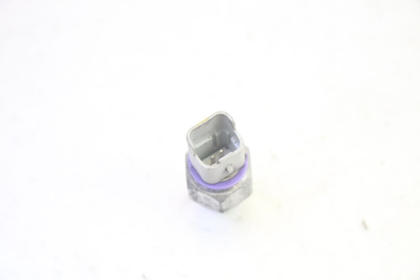 photo de SONDA DE PRESSÃO DE ÓLEO DO FREIO PIAGGIO MP3 LT 400 (2007 - 2012) - Ampliação técnica