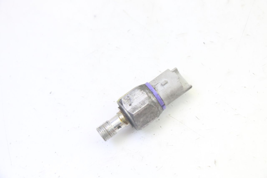 photo de SONDA DE PRESSÃO DE ÓLEO DO FREIO PIAGGIO MP3 500 (2011 - 2015) - Vista principal