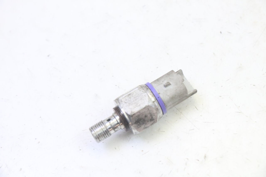 photo de SONDA DE PRESSÃO DE ÓLEO DO FREIO PIAGGIO MP3 125 (2006 - 2014) - Vista principal