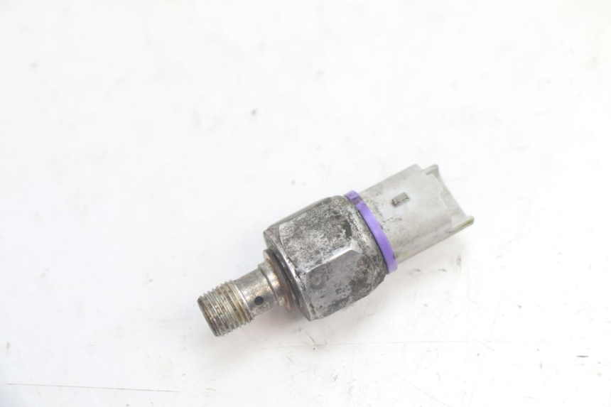 photo de SONDA DE PRESSÃO DE ÓLEO DO FREIO PIAGGIO MP3 125 (2006 - 2014) - Vista principal