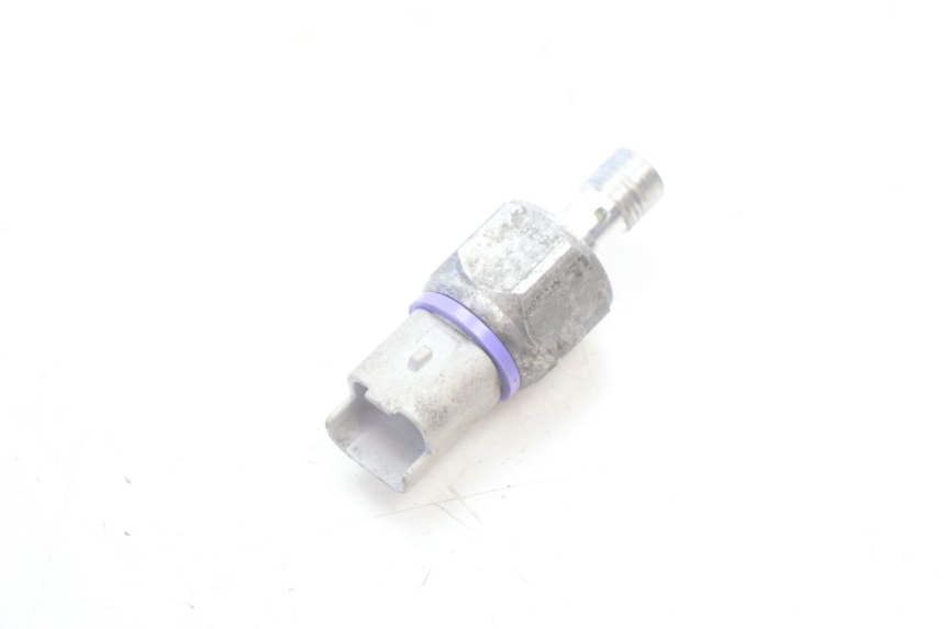 photo de SONDA DE PRESSÃO DE ÓLEO DO FREIO PIAGGIO MP3 500 (2016 - 2018) - Zoom do estado de desgaste