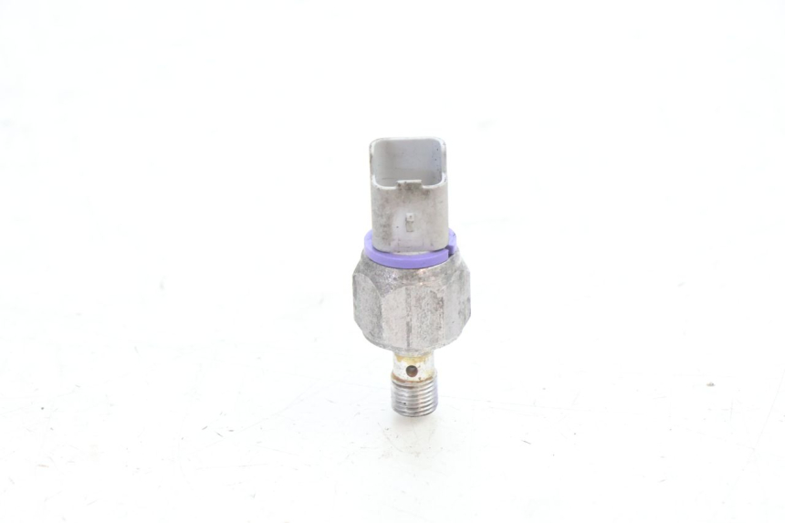 photo de SONDA DE PRESSÃO DE ÓLEO DO FREIO PIAGGIO MP3 500 (2016 - 2018) - Zoom do estado de desgaste