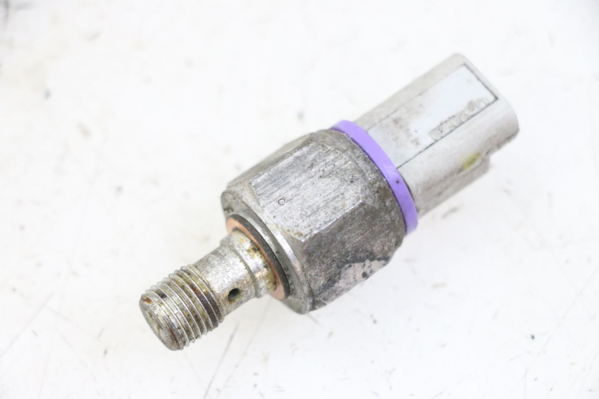 photo de SONDA DE PRESSÃO DE ÓLEO DO FREIO PIAGGIO MP3 125 (2006 - 2014) - Vista principal
