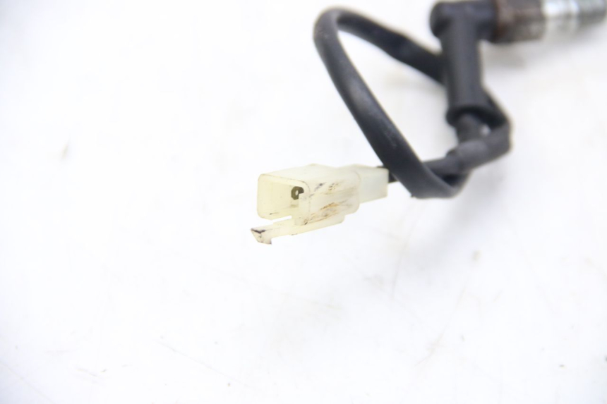 photo de SONDA DE PRESSÃO DE ÓLEO DO FREIO APRILIA SX 50 (2011 - 2017) - Outro ângulo de visão