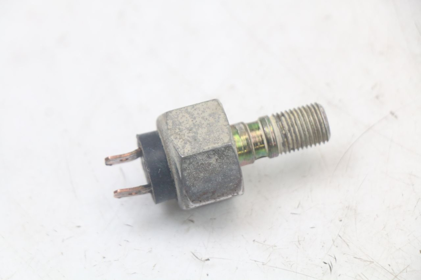 photo de SONDA DE PRESSÃO DE ÓLEO DO FREIO PEUGEOT XP6 50 (1997 - 2003) - Detalhe da peça