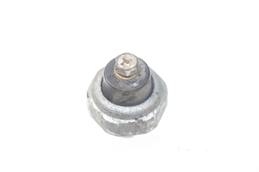 photo de SONDA DE PRESSÃO DE ÓLEO SUZUKI GSX-R GSXR 600 (2001 - 2003) - Zoom do estado de desgaste