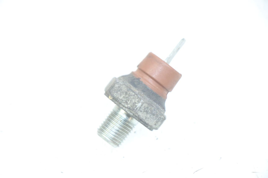 photo de SONDA DE PRESSÃO DE ÓLEO PIAGGIO MEDLEY 125 (2016 - 2023) - Zoom do estado de desgaste