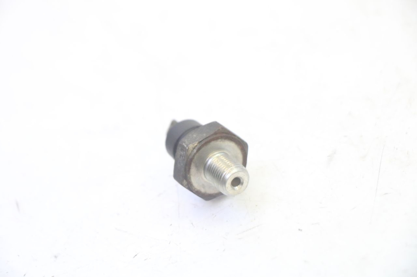 photo de SONDA DE PRESSÃO DE ÓLEO PIAGGIO MP3 LT 300 (2010 - 2016) - Zoom do estado de desgaste