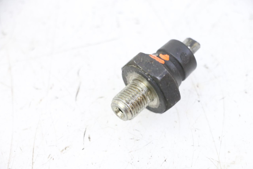 photo de SONDA DE PRESSÃO DE ÓLEO PIAGGIO MP3 RL 250 (2006 - 2010) - Zoom do estado de desgaste