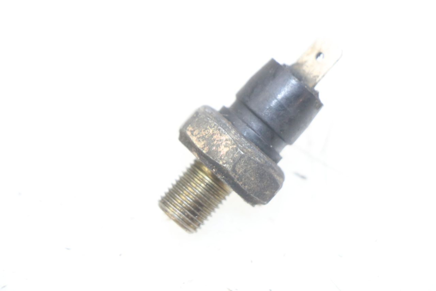 photo de SONDA DE PRESSÃO DE ÓLEO GILERA NEXUS 125 (2007 - 2009) - Zoom do estado de desgaste
