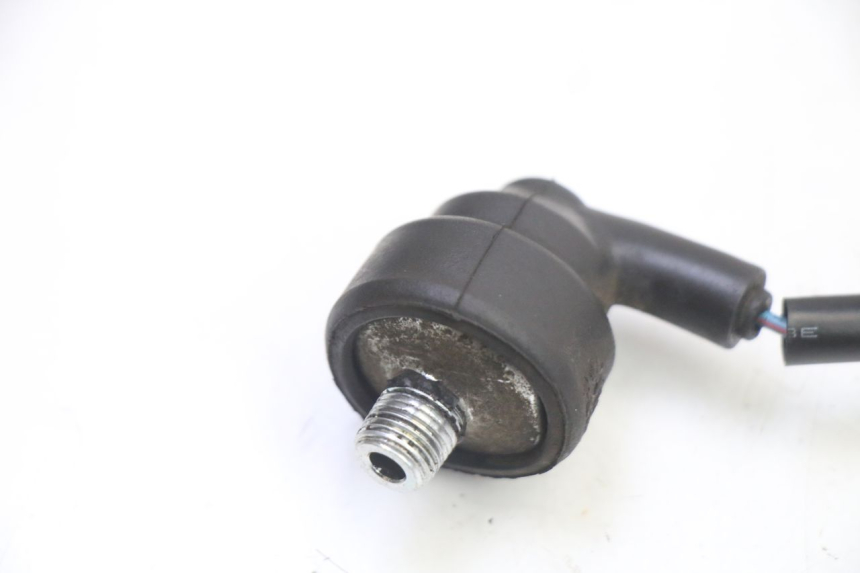photo de SONDA DE PRESSÃO DE ÓLEO HONDA NTV DEAUVILLE 650 (2001 - 2006) - Outro ângulo de visão