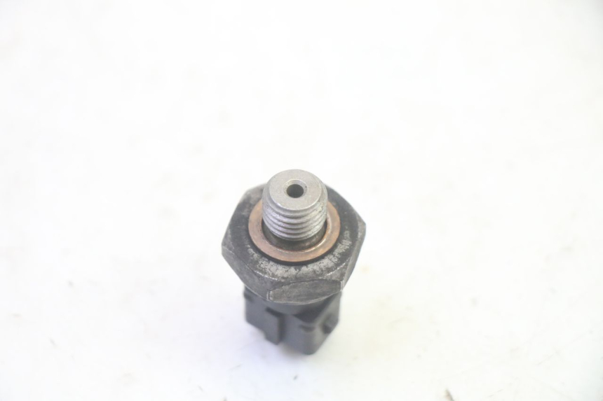 photo de SONDA DE PRESSÃO DE ÓLEO BMW R RT ABS 1200 (2010 - 2014) - Zoom do estado de desgaste