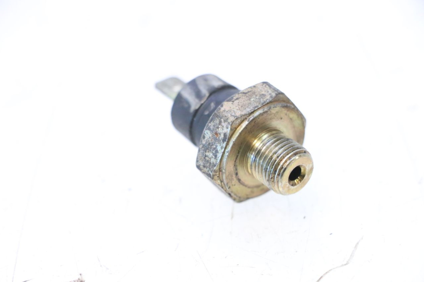 photo de SONDA DE PRESSÃO DE ÓLEO PEUGEOT SATELIS COMPRESSOR K15 125 (2006 - 2009) - Detalhe da peça