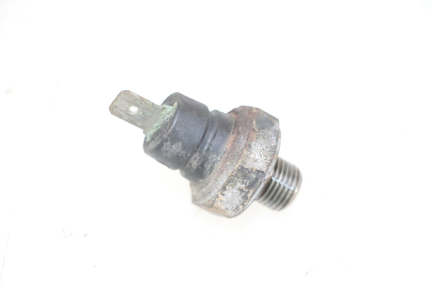 photo de SONDA DE PRESSÃO DE ÓLEO PEUGEOT SATELIS 125 (2013 - 2018) - Zoom do estado de desgaste