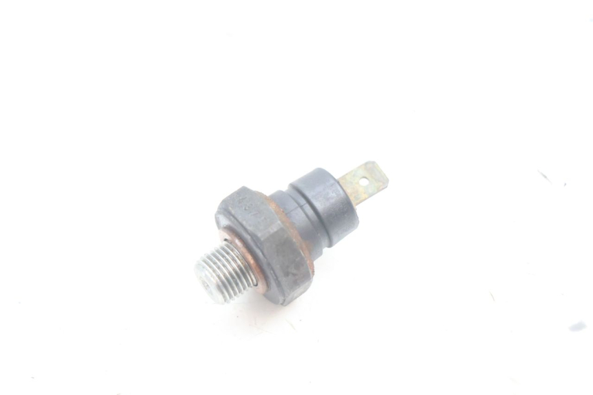 photo de SONDA DE PRESSÃO DE ÓLEO PEUGEOT SATELIS 125 (2006 - 2009) - Zoom do estado de desgaste